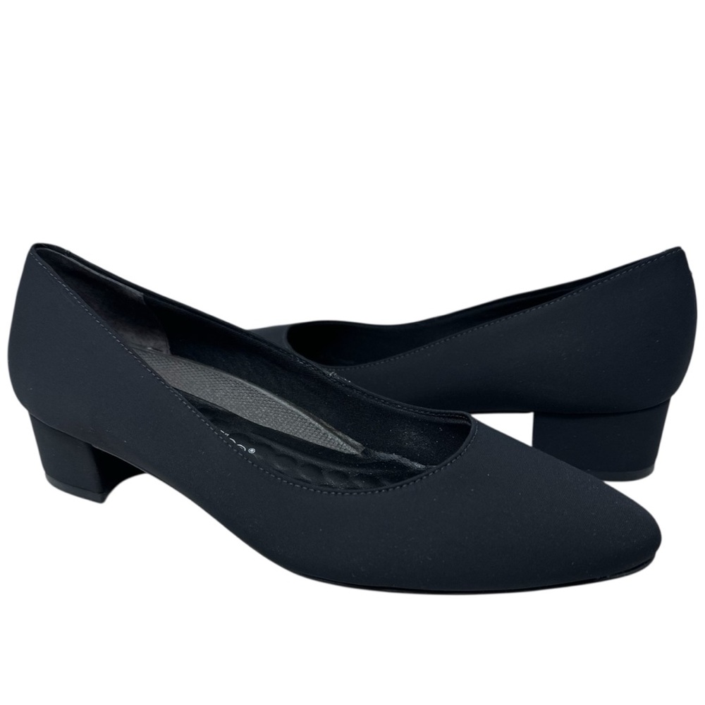Walking Cradles Women's Heidi Pump Block Heel Black 7